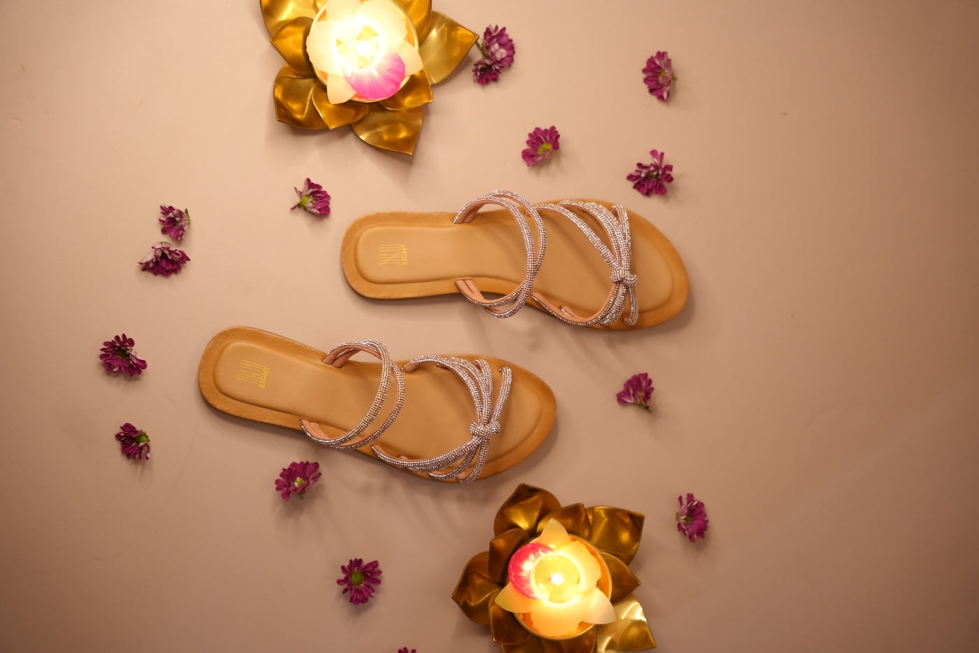 Gulaal Sandal